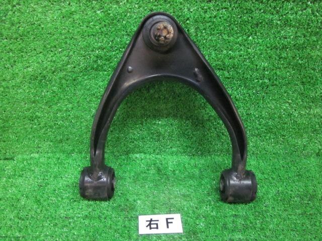 Front Right Upper Control Arm TOYOTA Mark II 2001 TA-GX110 4861059025