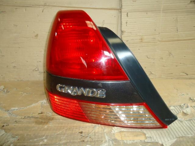 Left Tail Light TOYOTA Mark II 2002 TA-GX110.jpg2