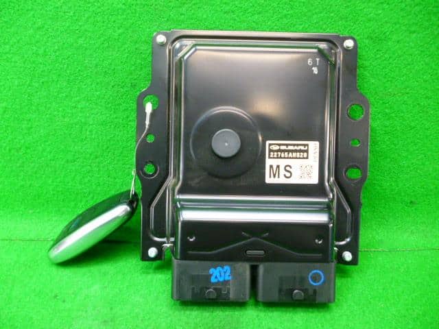 Engine Control Unit SUBARU Forester 2015 DBA-SJ5 22765AH820